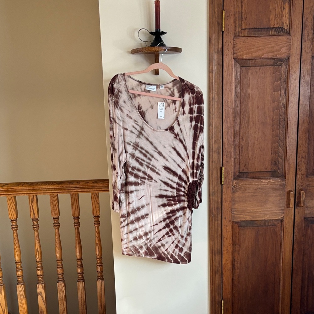 NWT- Avenue - Tie-Dye Women's Top - Brown and Cream - Size 22/24